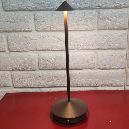 Luminaria Abajur De Mesa Led 3 Tons Controle Intensidade Usb