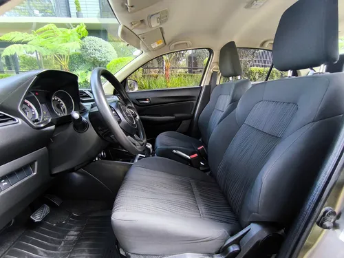 Suzuki Swift 1.2 Dzire At