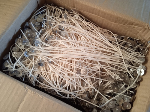 Imagen 3 de 8 de Pabilos Parafinados 20cm Con Chapita X 20 Para Velas Velones