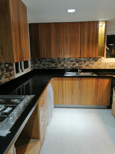 For Rent Apartamento Amueblado Av. Anacaona 5to Piso Torre Mar Azul