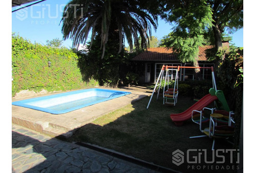 Casa En Venta 3 Ambientes .apta Crédito Castelar Sur