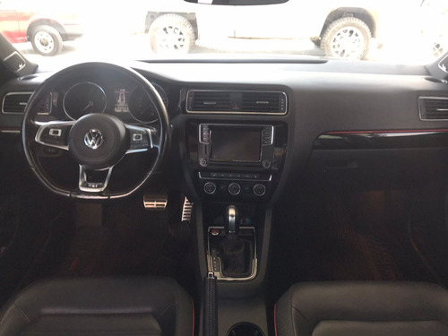 Imagen 4 de 7 de Volkswagen Jetta Gli