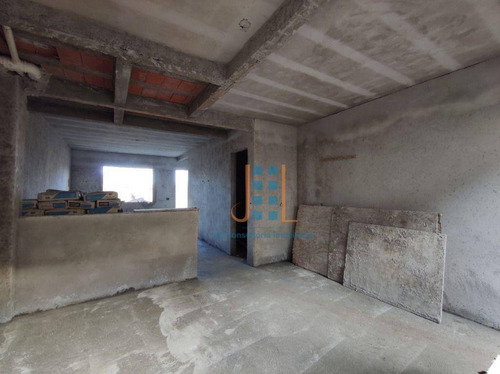 Sobrado Com Três Quartos Ampla Sala E Cozinha Prox. Ao Corpo De Bombeiros Do Sitio Cercado - So1233
