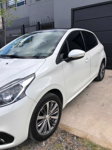Peugeot 208 1.6 Feline 2018