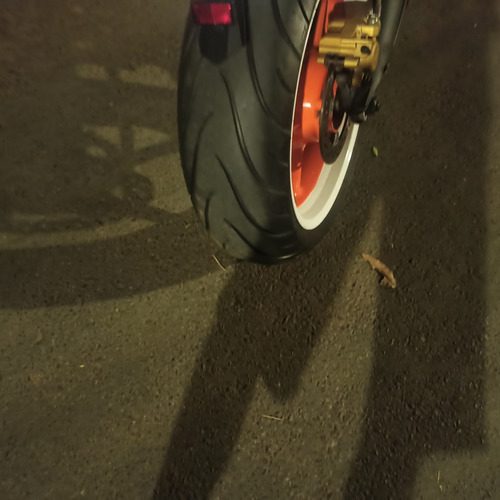 Moto De Passeio Com Baixa Km, Extremamente Nova, Totalmente