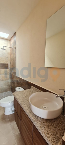 Casa En Venta En Zibata (acacia) Finos Acabados Oportunid