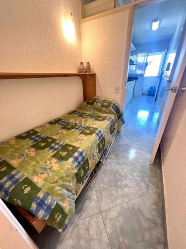 Imagen 12 de 16 de Apartamento En Venta En Punta Del Este, Mansa Frente Al Mar