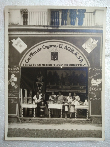 Fotografía Stand De Los Cigarros El Águila, Puebla C.1925