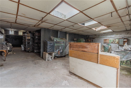 Venta De Terreno Con Galpón!!!