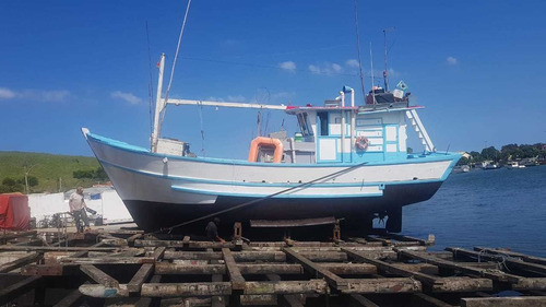 Barco De Pesca Pesca De Superficie