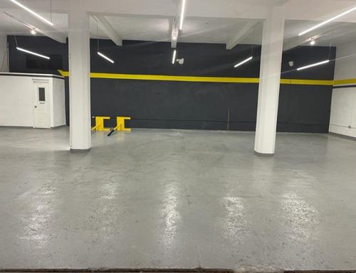 Imagen 5 de 6 de Local Comercial En Gascue