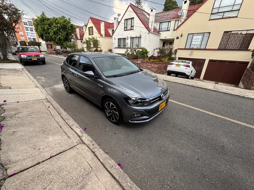 Volkswagen Polo 1.6 Highline At