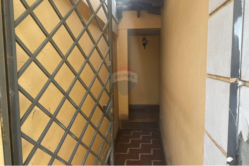 Casa En Macul: Espaciosa, Cómoda Y Bien Ubicada