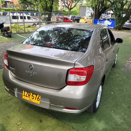 Renault Logan 1.6 Authentique