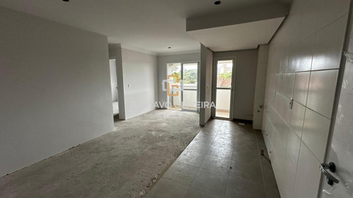 Apartamento 2 Dormitórios 4º Andar Com Sacada No Condomínio Freitas Parque
