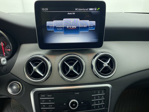 Imagen 18 de 25 de Mercedes Benz Gla 200 1.6 Turbo