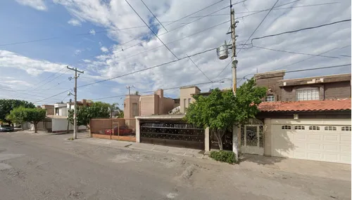 Casa En Remate Blvd.san Isidro Leal Loas Alamos, Gomez Palacios. Sh05
