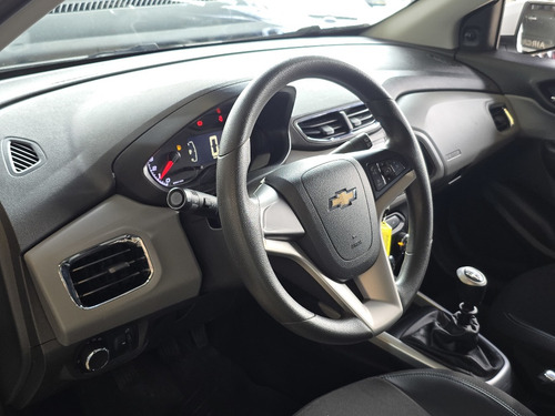 Chevrolet Onix plus 1.0 MPFI LT 8V FLEX 4P MANUAL