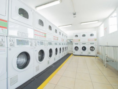 Vicuña Mackenna, Metro Irarrazaval Con Bodega