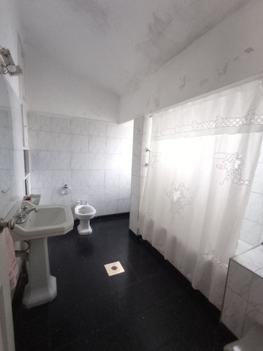 Imagen 12 de 17 de Casa En Venta De 4 Dormitorios C/ Cochera En Punta Gorda