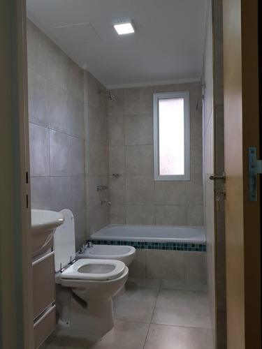 Imagen 6 de 14 de Alquiler Monoambiente Estrenar Con Balcon Al Frente - Brown Al 1800 - Rosario
