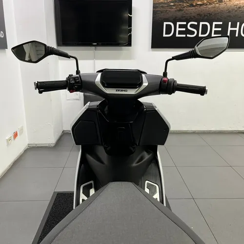 Cf Moto Zeeho Ae8+