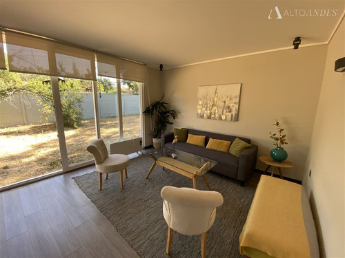 Casa En Venta De 3 Dorm. En La Florida