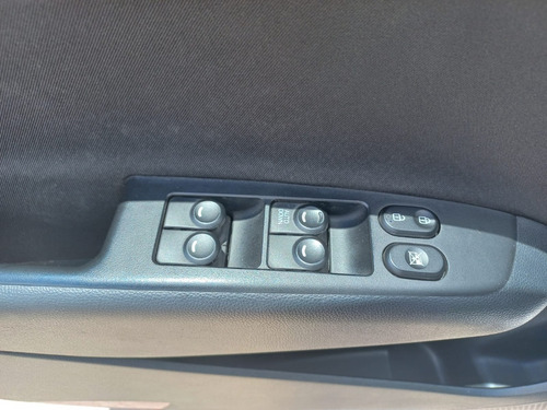 Imagem 13 de 15 de Hyundai Hb20 Comfort Plus 1.0 2019 Prata