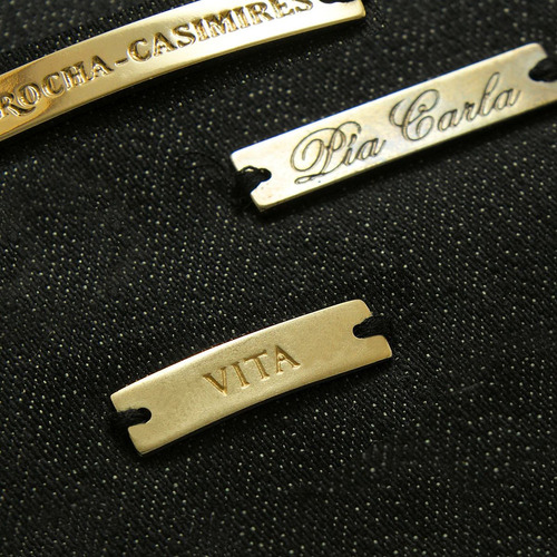 Imagen 3 de 10 de Etiquetas Metálicas Personalizadas X 1000 Unidades