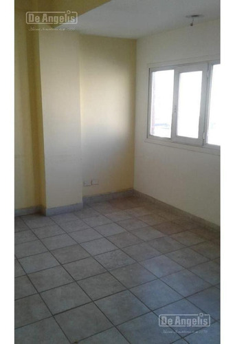 Imagen 6 de 17 de Cuatro Oficinas - Moron - Al Frente