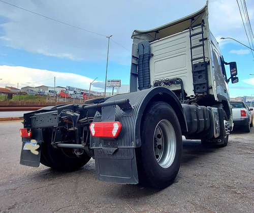 Imagem 3 de 7 de Volvo Fm 370 Ano 2014 Teto Alto Todo Revisado Sem Detalhes