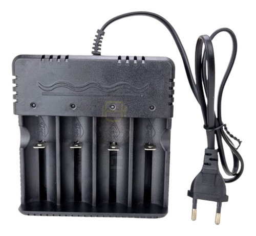 Cargador Bivolt cuádruple para 4 baterías 18650 y 26650