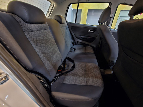 Volkswagen Fox 1.6 Mi Total Flex 8V 5p