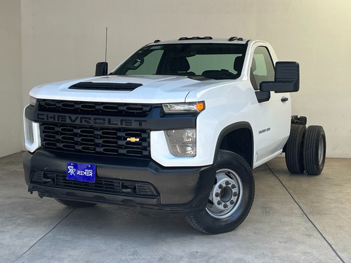 Chevrolet Silverado 6.6 3500 Chasis Cab V8 At