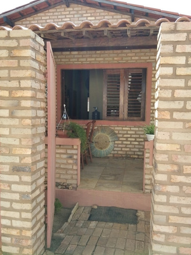 Casa 3 Quartos 1banheiro