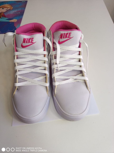 Tênis Para Academia Nike Estilo Bota Cano Curto