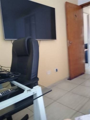 Imagem 15 de 22 de Sobreposta Pra Venda, 2 Dormitórios, Em São Vicente, Bairro Vila Mateo Bei, Seminova, Com Garagem E Em Condomínio. - Hm3308