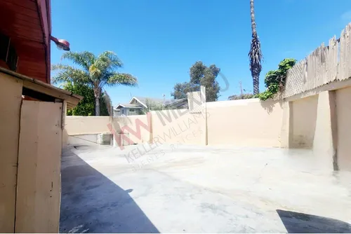 Casa Con Terreno Amplio Ubicada En Colonia Internacional