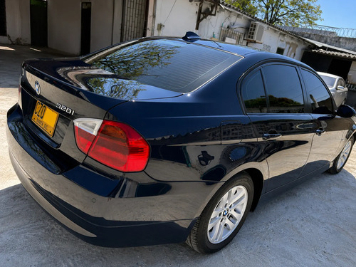 BMW Serie 3 2.0 320i E90