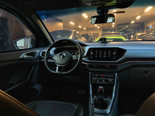 Volkswagen T-Cross 1.0 200 TSI TOTAL FLEX COMFORTLINE AUTOMÁTICO