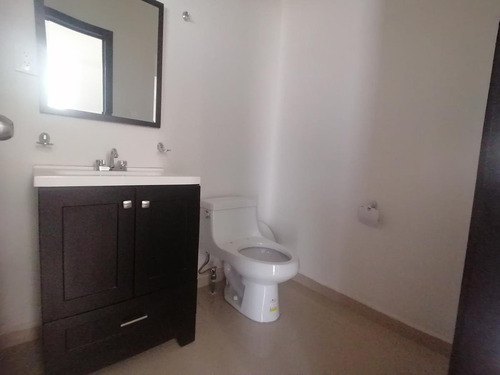 Casa En Venta En Los Arrayanes, Gómez Palacio, Durango