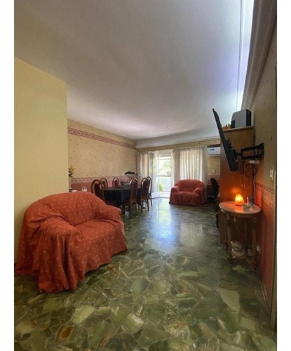 Imagen 2 de 12 de Venta 3 Ambientes C/patio Y Balcon A La Calle - Villa Crespo