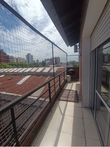 Departamento C/ Balcón Y Cocheras-luz Avell Centro
