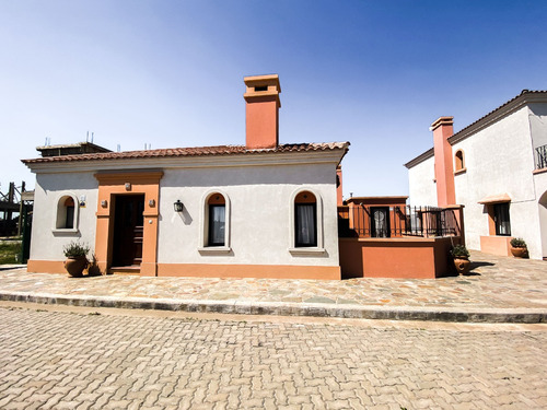 Venta De Departamento En Barrio Mediterraneo, La Providencia