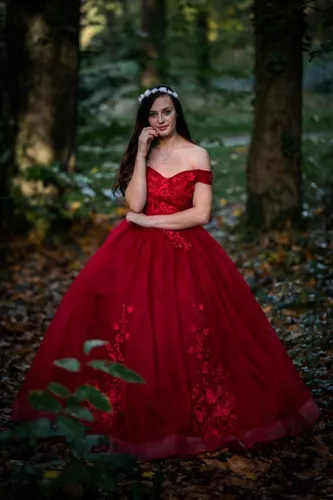 VESTIDO PRINCESA VERMELHO