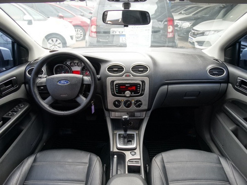 Imagem 8 de 15 de Ford Focus Sedan Automatico! Raridade! Sem Entrada!