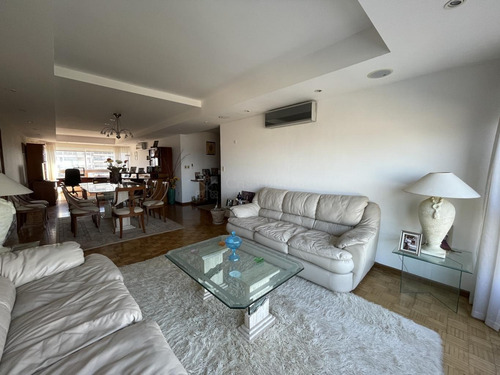 Imagen 5 de 16 de Venta Apartamento 2 Dormitorios Y Servicio - Puerto Del Buceo -