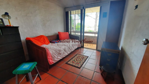 Venta De Casa En Playa Mansa, Pinares 3 Dormitorios - Ref: 18934