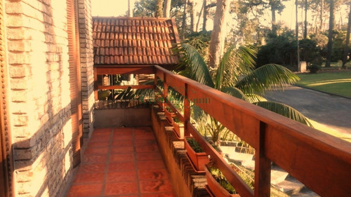 Excelente Casa En Venta En Playa Mansa, Punta Del Este- Ref: 37613