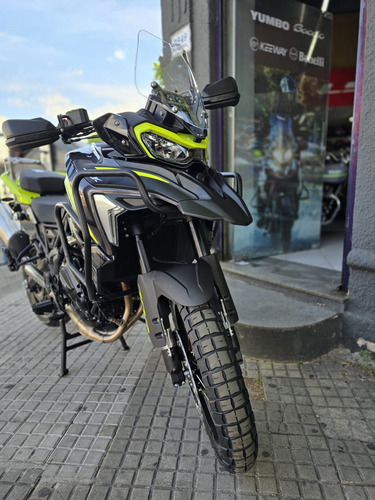 Benelli Trk 702 X